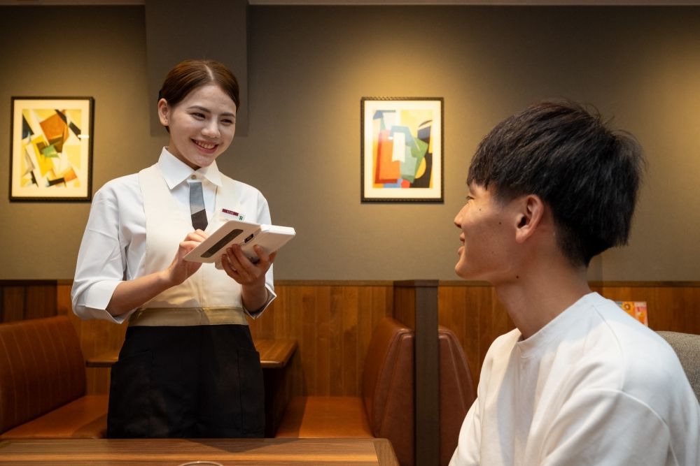 Tudo bem se você fala japonês ☆ É uma grande empresa, então não se preocupe, mesmo que seja sua primeira vez! Salão do restaurante (Jimbocho)